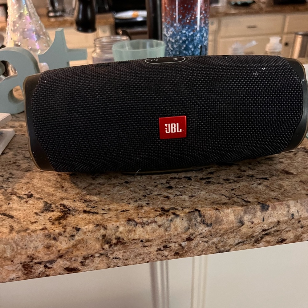 Jbl charge 4